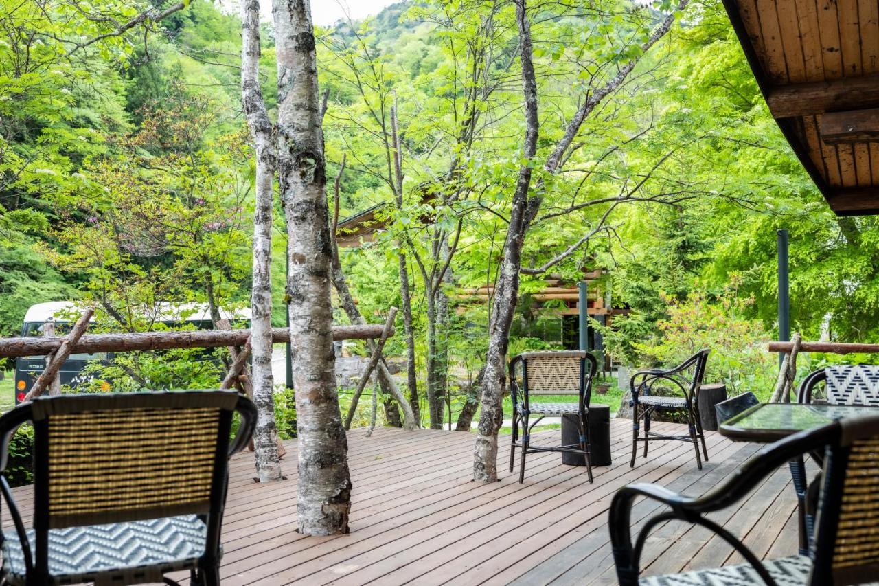 Hacho No Yu Hotel Nikko Bagian luar foto