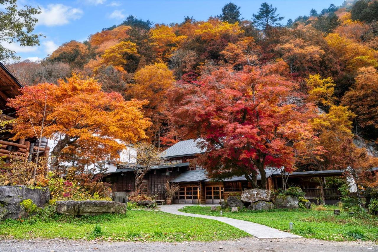 Hacho No Yu Hotel Nikko Bagian luar foto